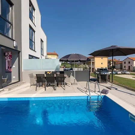 Casa Levant *