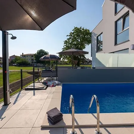 Casa Levant *